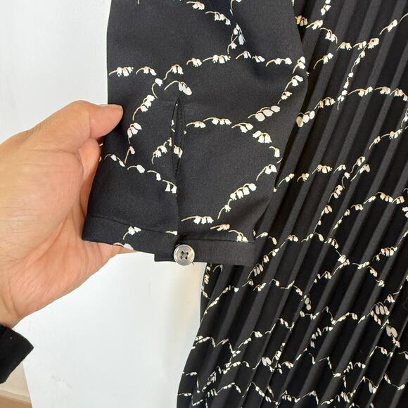 Ann Taylor Pleated Shirt Dress Black White Floral Midi Flare - 4 - Picture 8 of 10